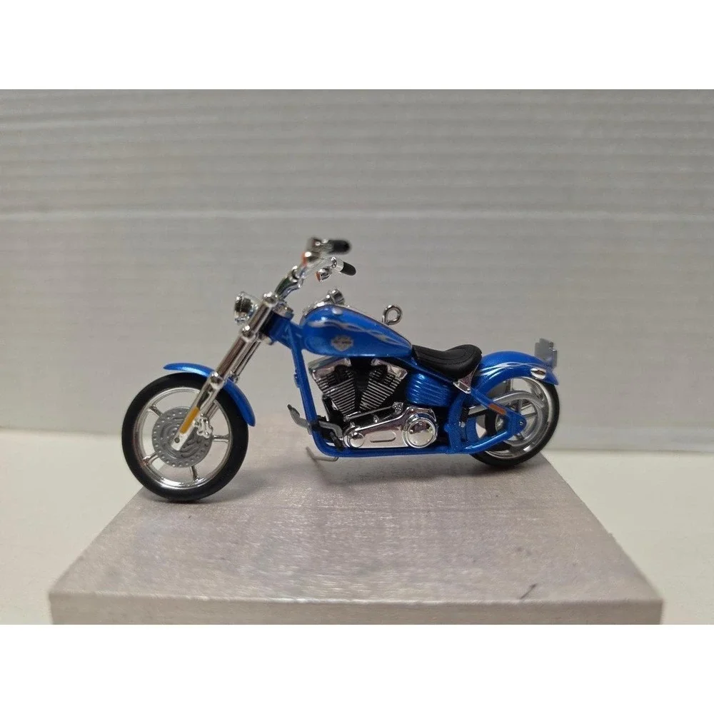 2009‎ Hallmark Keepsake Christmas ornament featuring a blue 2008 Harley-Davidson